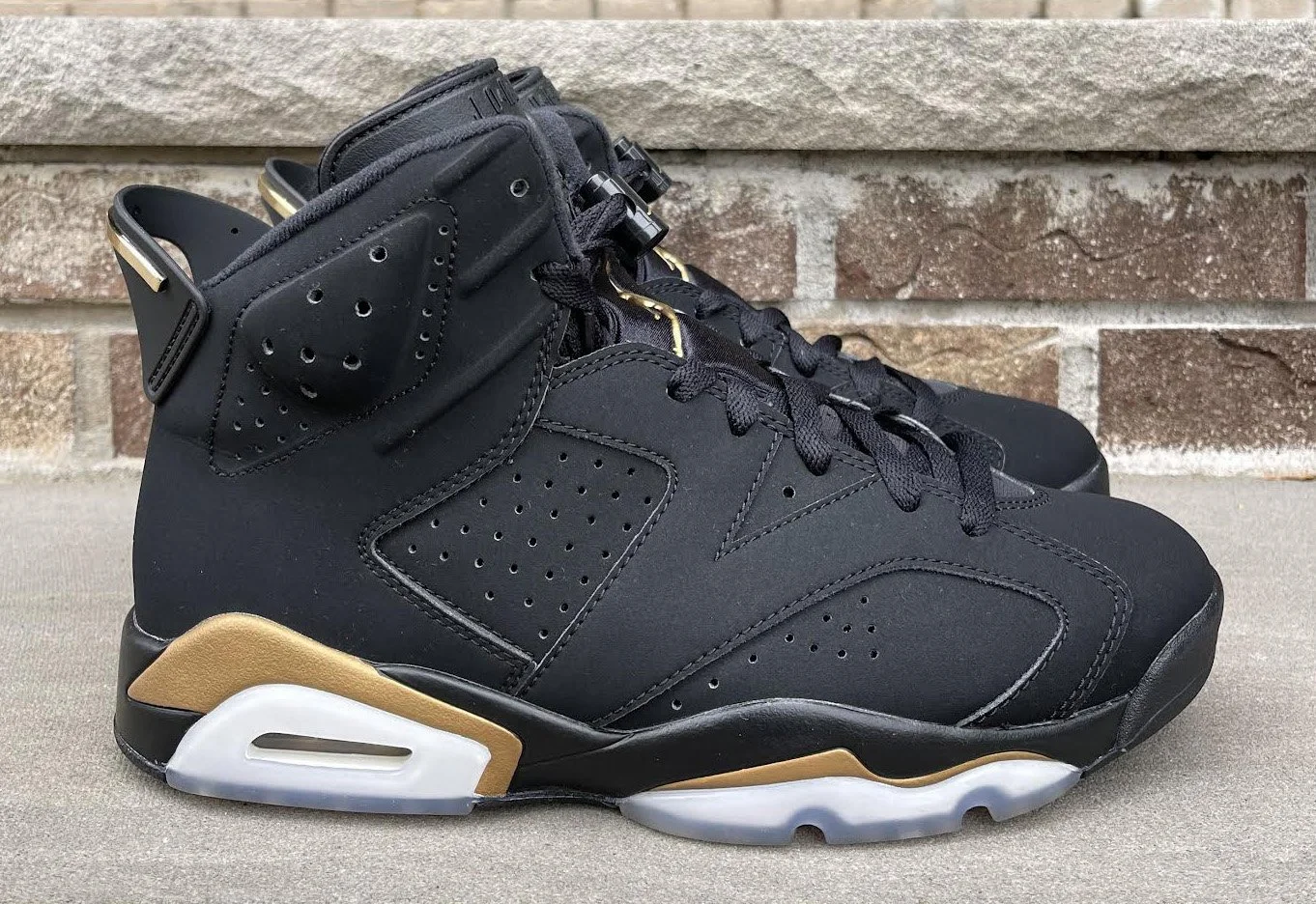 Air Jordan 6 Retro DMP Black / Metallic Gold Black (Size 8) 
